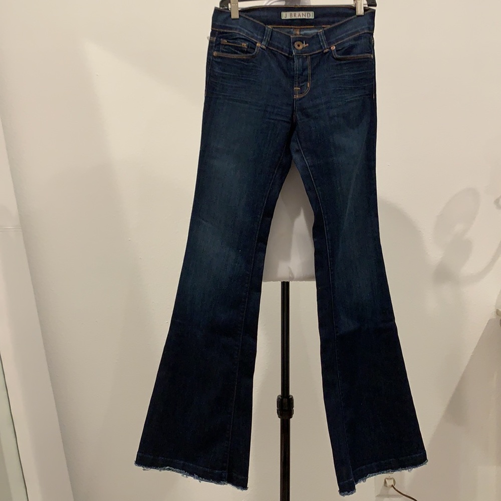 J Brand Bell Bottom Jeans sz 28